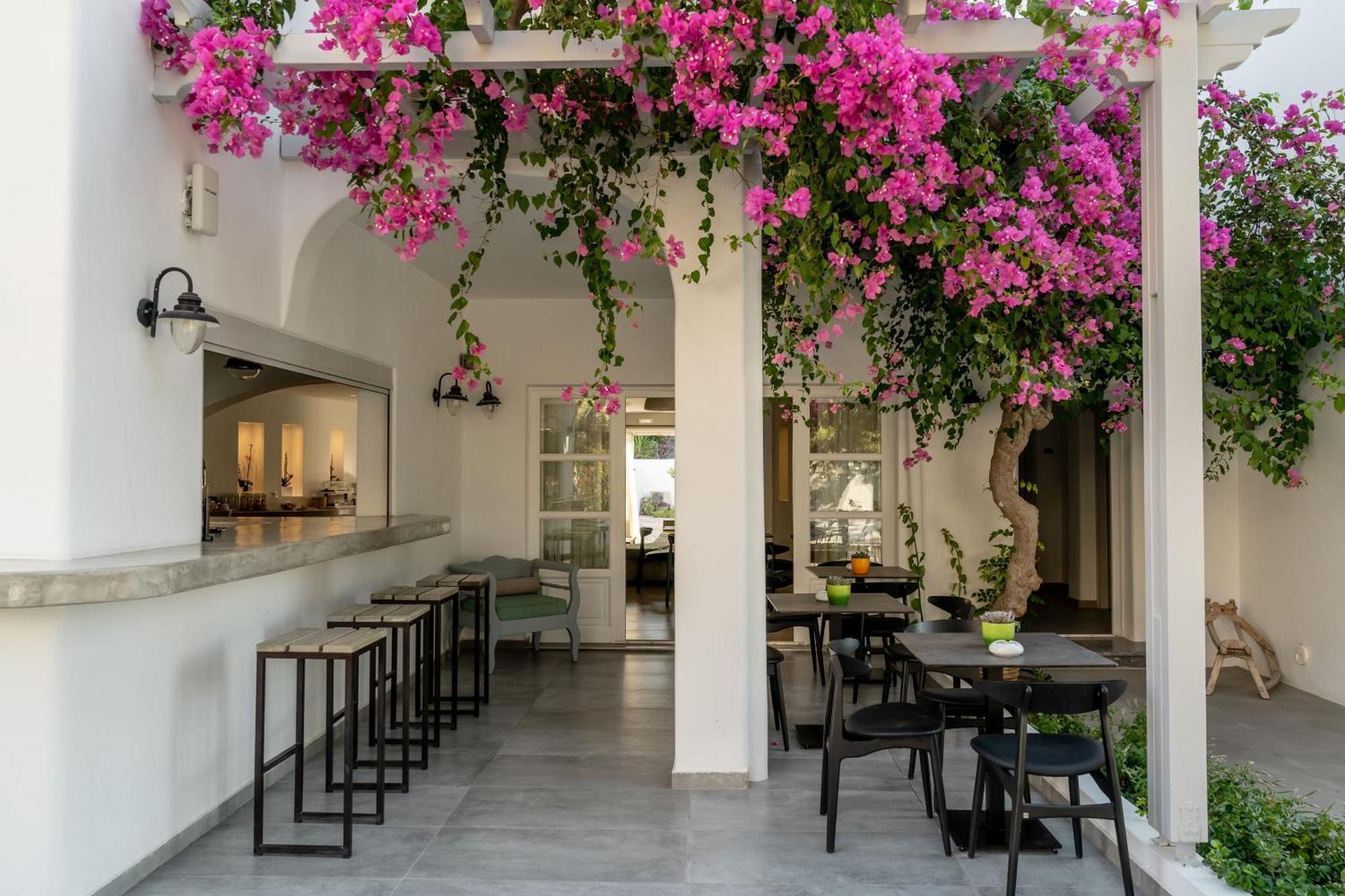 Hippocampus Hotel Kamari  Exterior photo