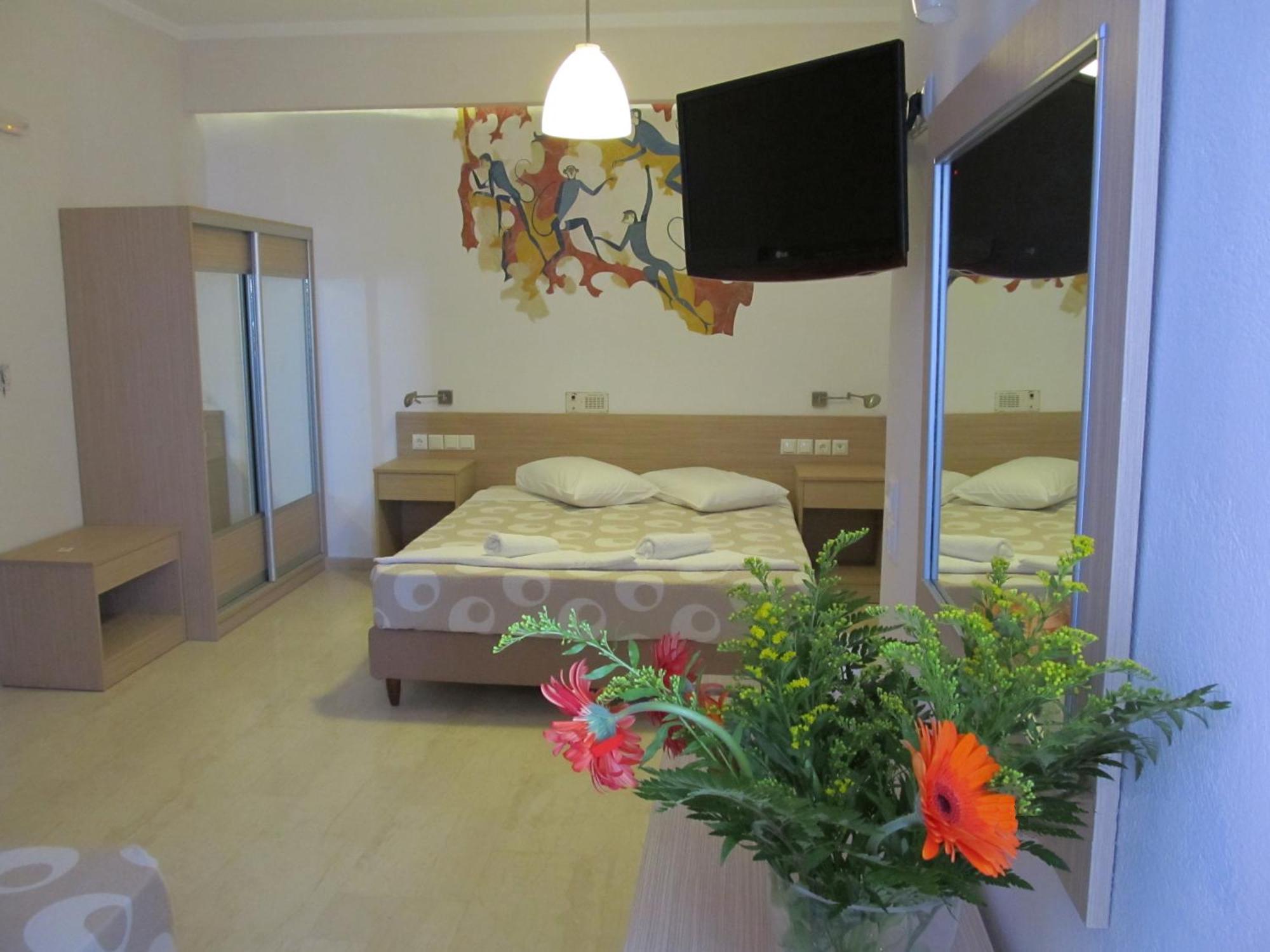 Hippocampus Hotel Kamari  Exterior photo